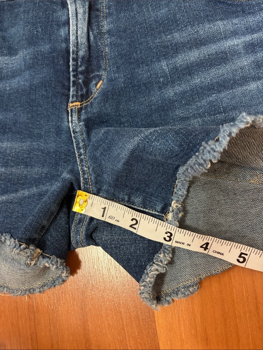 Citizens of humanity women’s Jean shorts size 29 dark wash